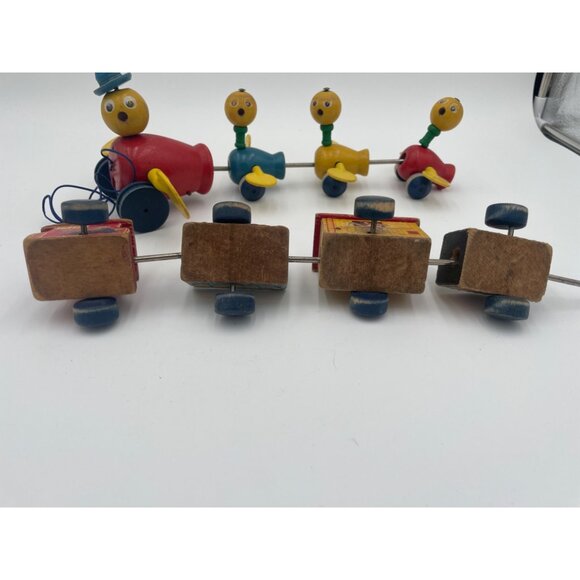 Antique Two Fisher-Price Wooden Pull Toys Train Cars & Duck Set - Picture 15 of 16